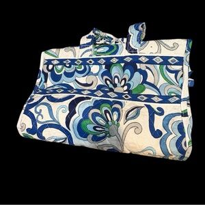 Vera Bradley quilted make up bag Mediterranean blue white floral pattern travel